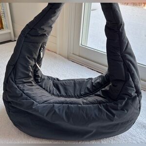 Seventh Brand Unisex Large Black Quilted Lunar Shoulder/Crossbody Sac Bag